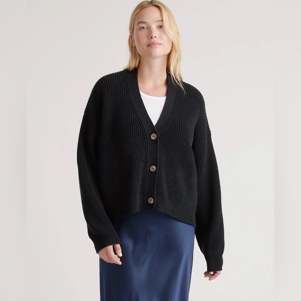 Quince 100% Organic Cotton Fisherman Boxy Cropped Cardigan in Black